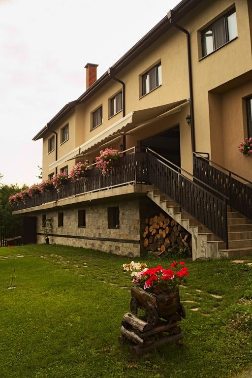 Miza Guest House Shtarkelovo Gnezdo Zewnętrze zdjęcie